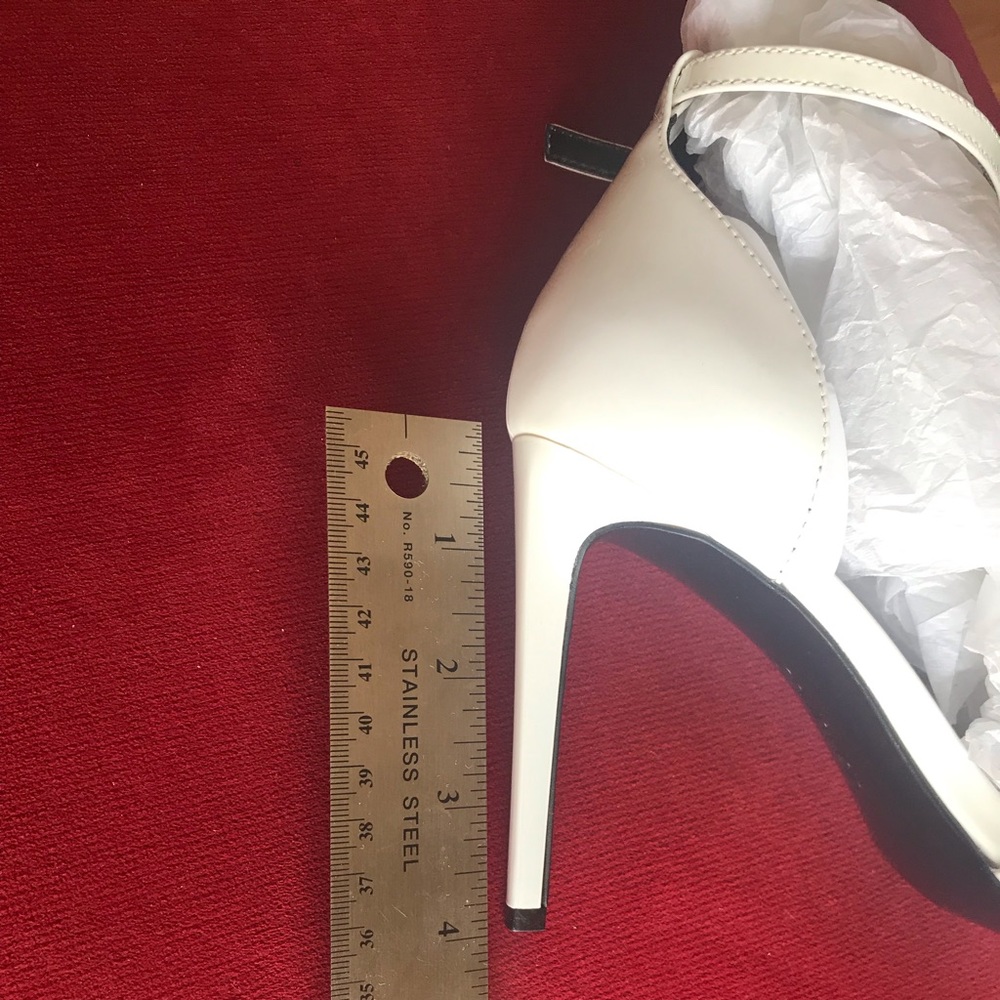 Firm Price 🛍Calvin Klein Daros👠 - Picture 4 of 8